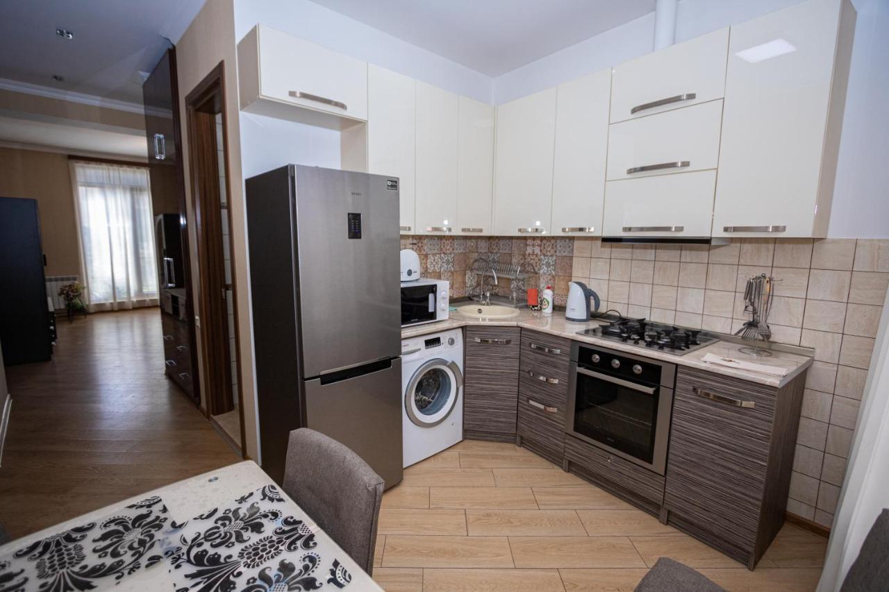 Brand New Apartment With Terrace Tbilisi Exterior foto